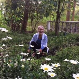 Meet your Posher, Holly